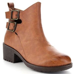Ryder-18 Cutout Side Zip Chunky Boots